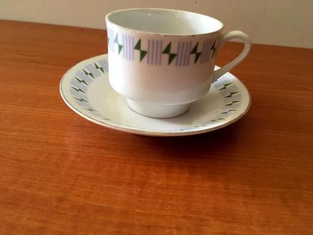 Retro šálka s tanierikom, porcelán, 