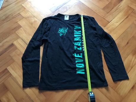 Čierne tričko s dlhým rukávom - hc nové zámky, m