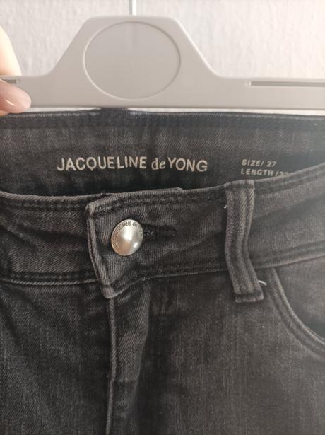 Tmavošedé rifle, s