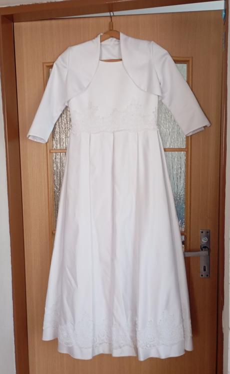 Šaty na prijímanie, 146