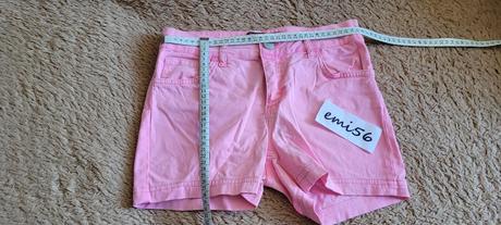 Ružové kraťasy, s