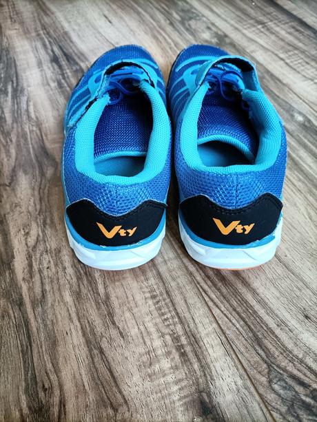 Halovky, deichmann,33