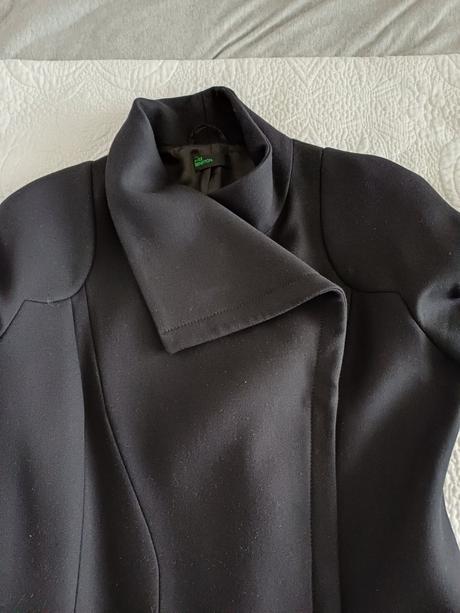 Nadčasový kabát benetton, č.m, benetton,m