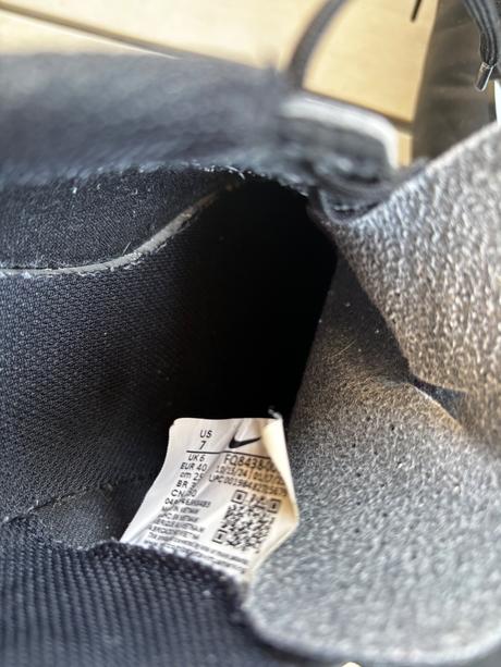 Minimálne nosene halovky, salovky, nike,40