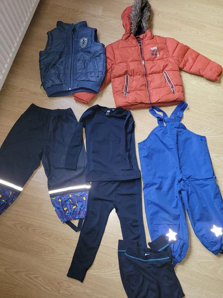 Balík oblečenia, 104–116