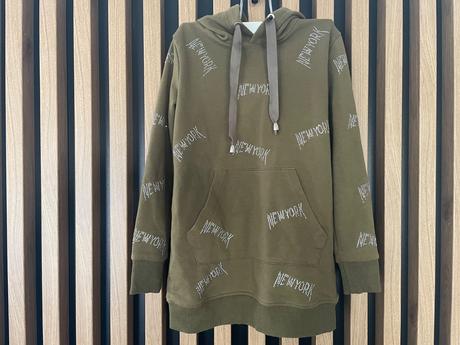 Parádna mikina, 104