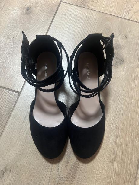 Čierne topánky, graceland,37