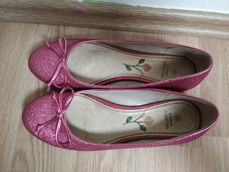 Trblietavé baleríny, 40