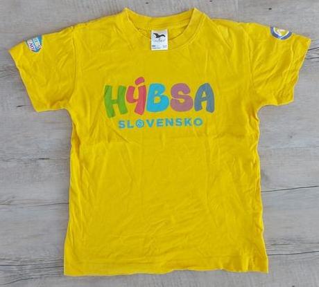 4 chlapcenské trička, 146