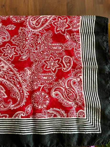 Jemná hodvábna šatka 100x100 cm, xl