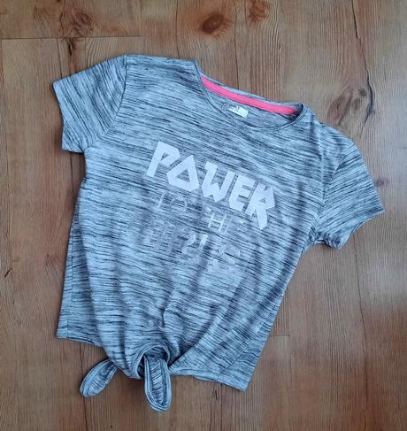 Tričko s uzlom, 122