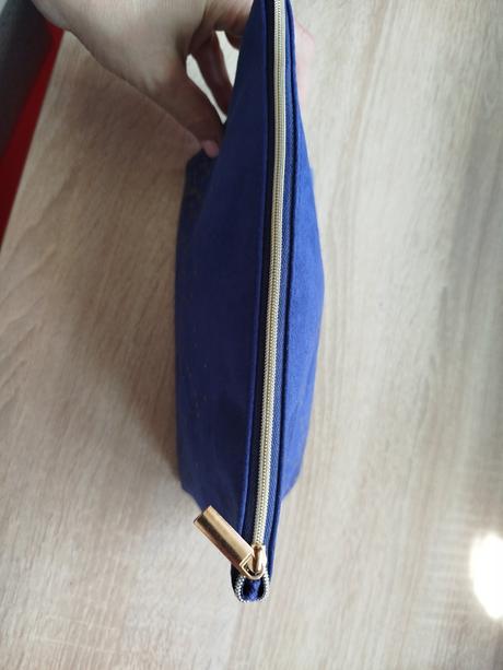 Kozmeticka taštička,