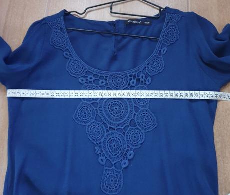 Šaty modré s aplikáciou čipky, atmosphere,38