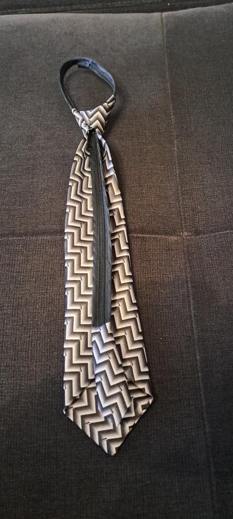 Chlapčenská kravata,