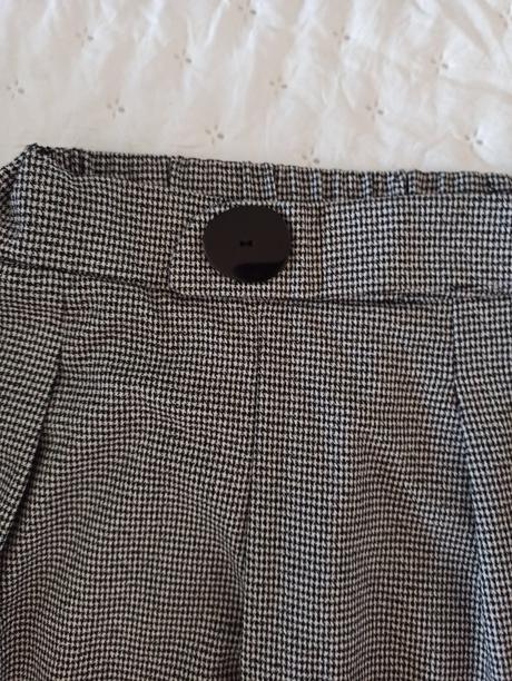 Elegantne nohavice, zara,128
