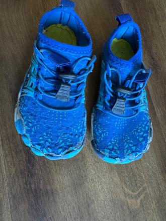 Barefoot letne tenisky, 28
