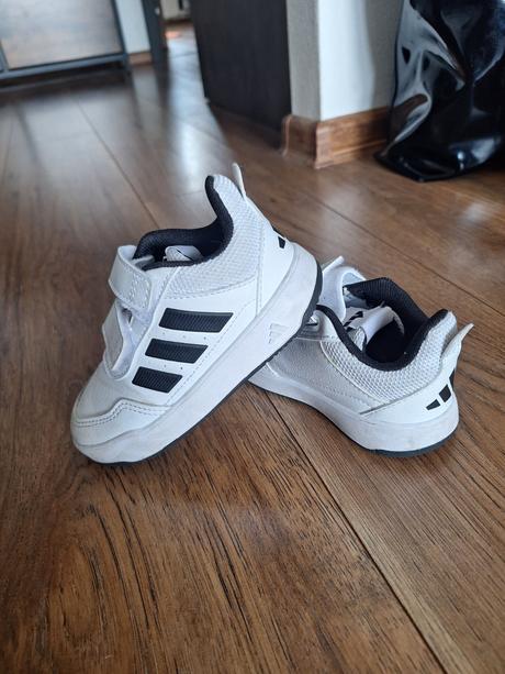 Tanisky, adidas,25