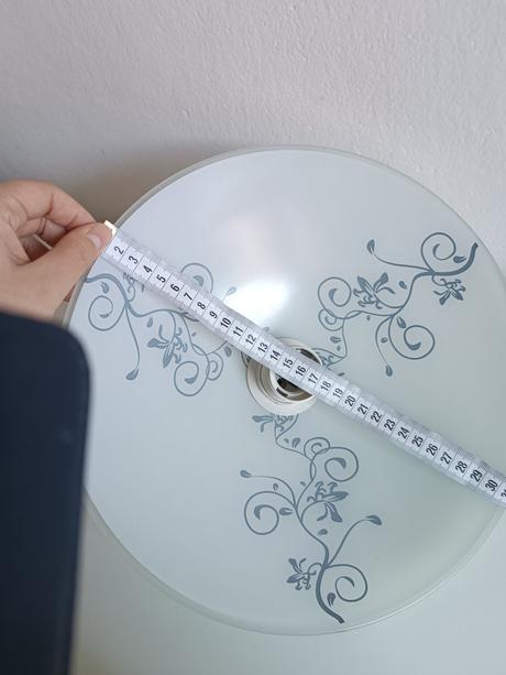 Sklenený luster so vzorom, 