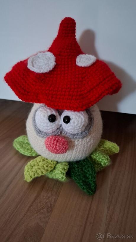 Háčkované dekorácie, hračky, 