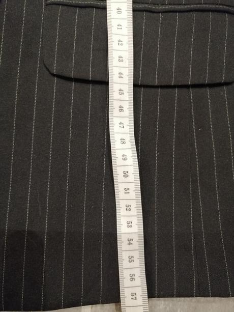 Kvalitné sako caa, v 134, 9-10 r., c&a,134