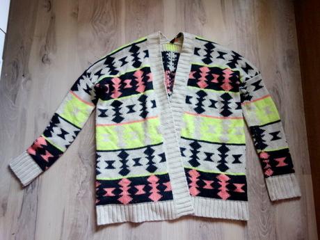 Teplý dámsky sveter fbsister, s