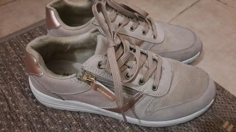 Béžové tenisky, 37