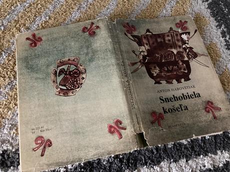 Snehobiela košeľa a. habovštiak - prvé vyd.1981, 