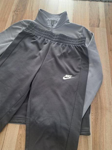 Teplakova suprava nike, dvojcislo 147/158, nike,146