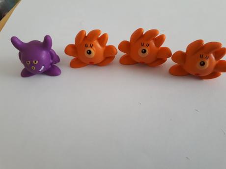 Kinder hracky,figurky, 