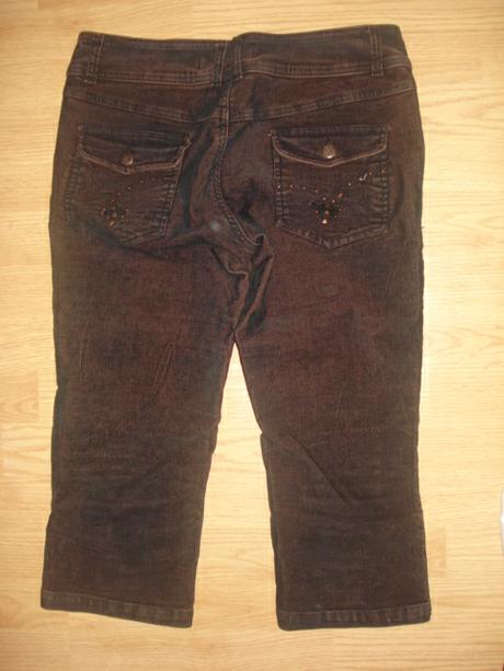 Trojstvrtove menchestraky, 30