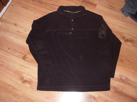 Flisová mikina-už len čierna, s