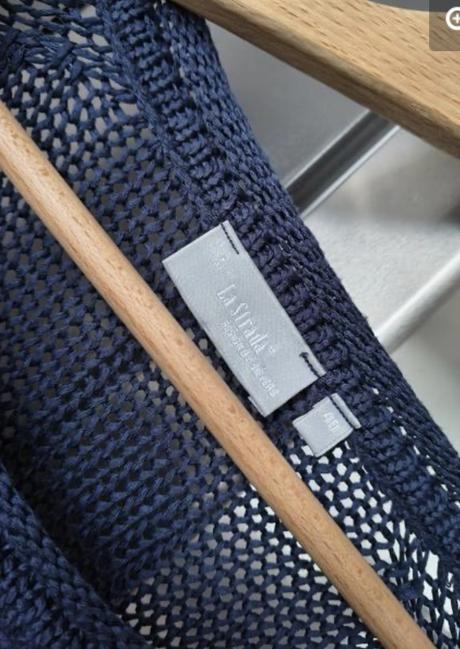 La strada tmavo modrý dierkovaný svetrík m-l, l