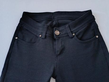 Čierne nohavice, 34