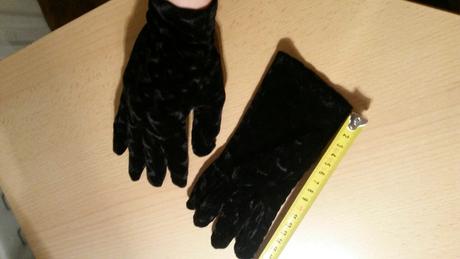 Zamatové rukavičky, m