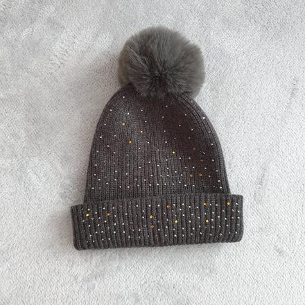 Trblietavá čiapočka, zara,52