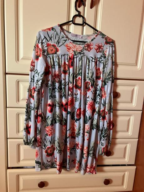 Kvetovaný top, xl