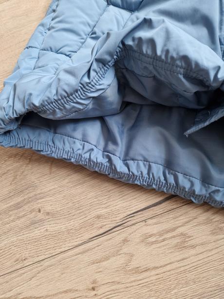 Prešívaná vesta     40/42    darujem k nákupu, reserved,40