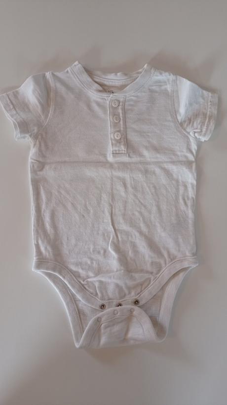 Biele body gap, gombiky, gap,92