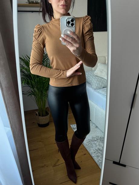 Top s nazberanými rukávmi, only,s