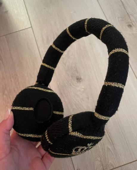 Klapky na uši adidas, adidas