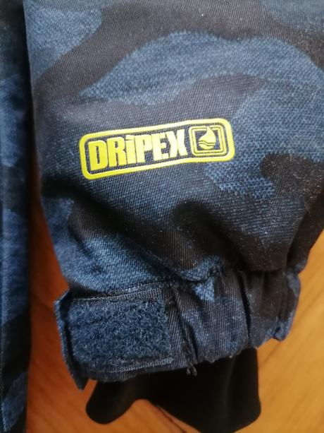 3x oblečená lyžiarska fundango bunda, 140