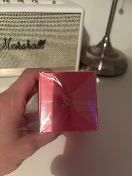 Valentino born im roma intense, 