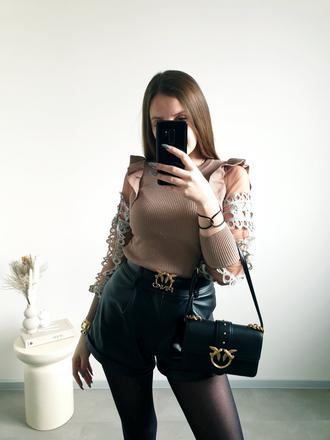 Svetríkový top s, s