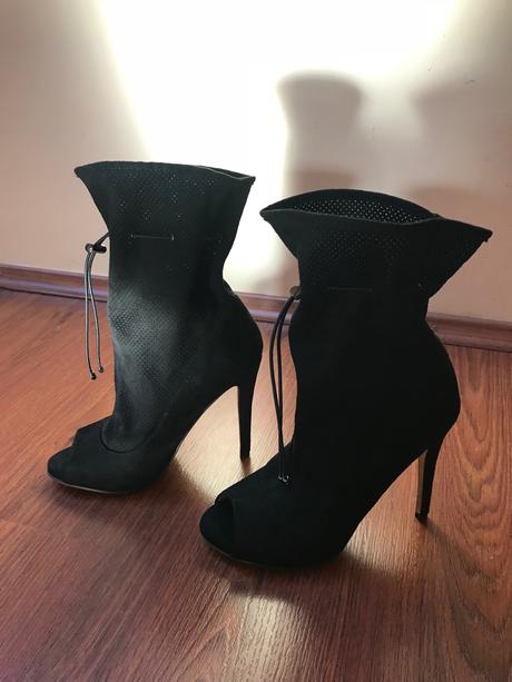 Cierne cizmicky kotnicky 38, 38