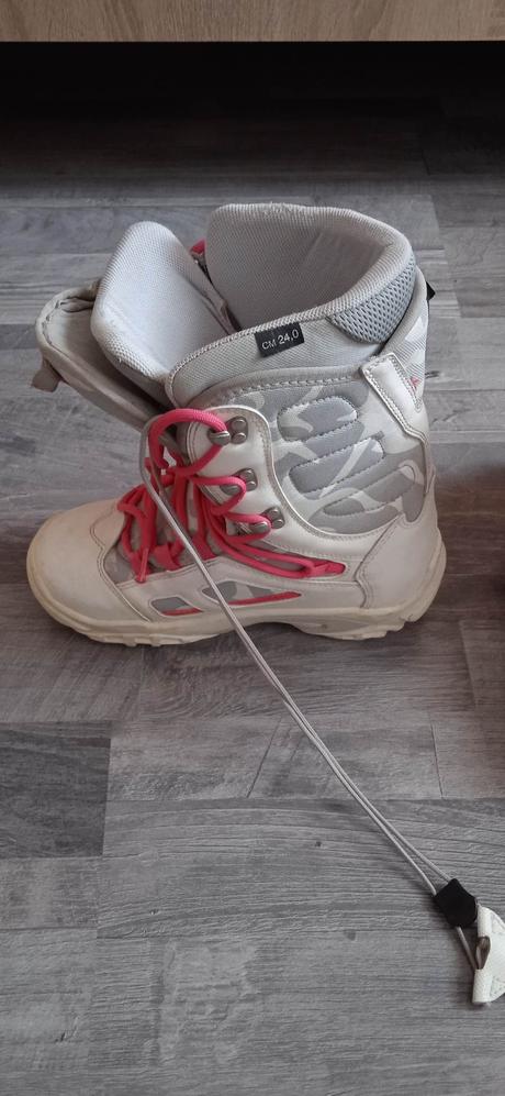 Snowboard topánky, 38