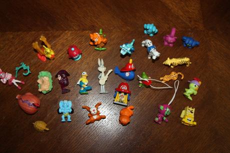 Kinder figurky 25ks, 