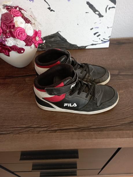 Botasky, fila,37