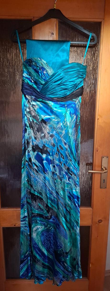 Spoločenské šaty, 40