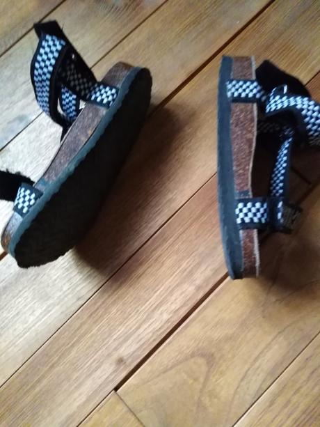 Sandale 27, reserved,27