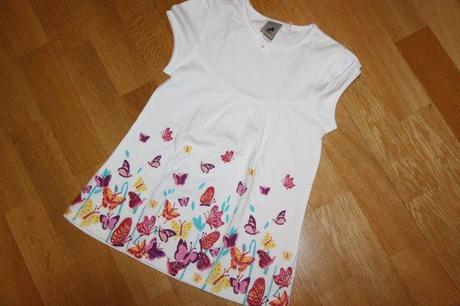 Tunika s motýlikmi, 116